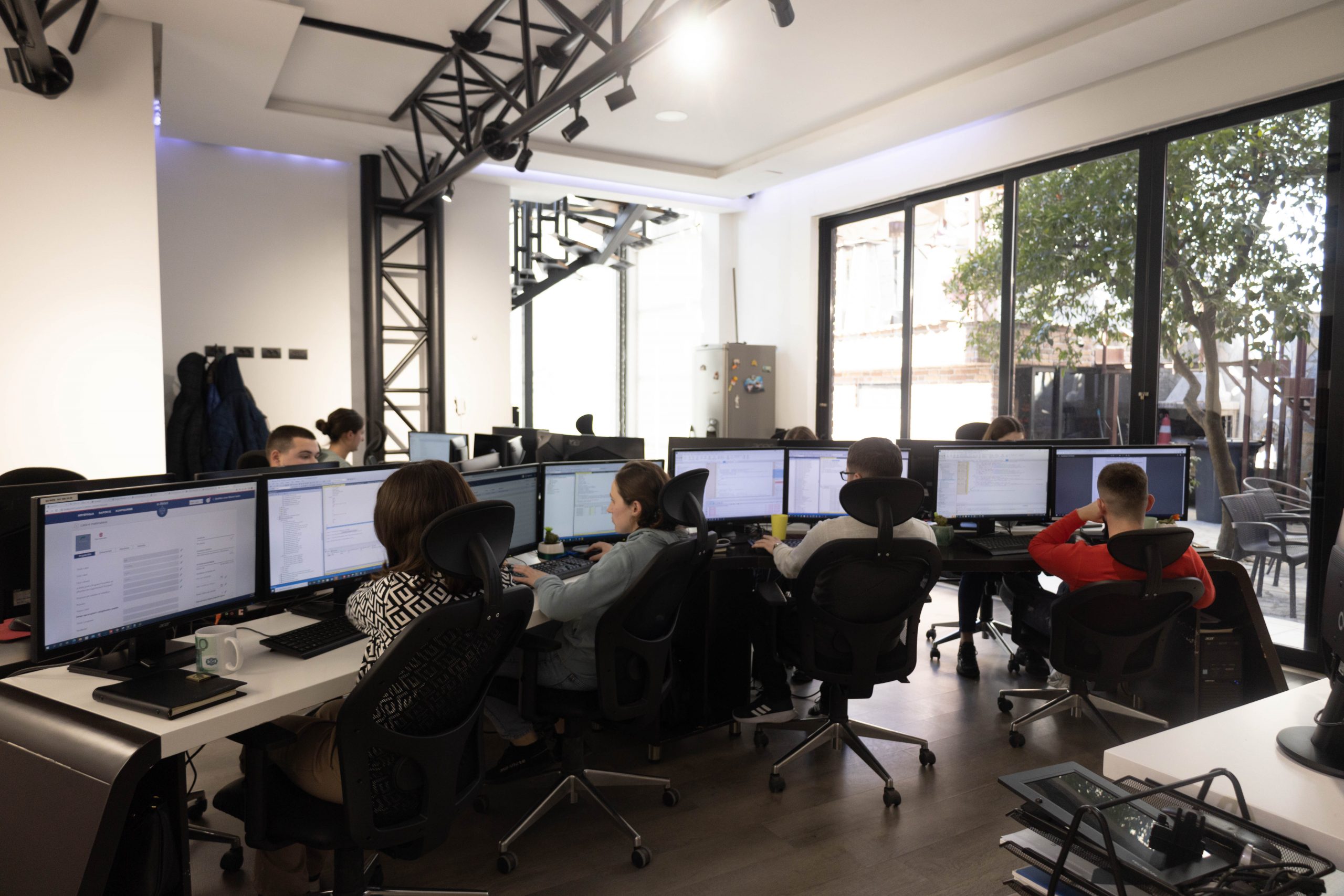 Nga deploy në operim: pse shumica e sistemeve hasin vështirësi pas lançimit